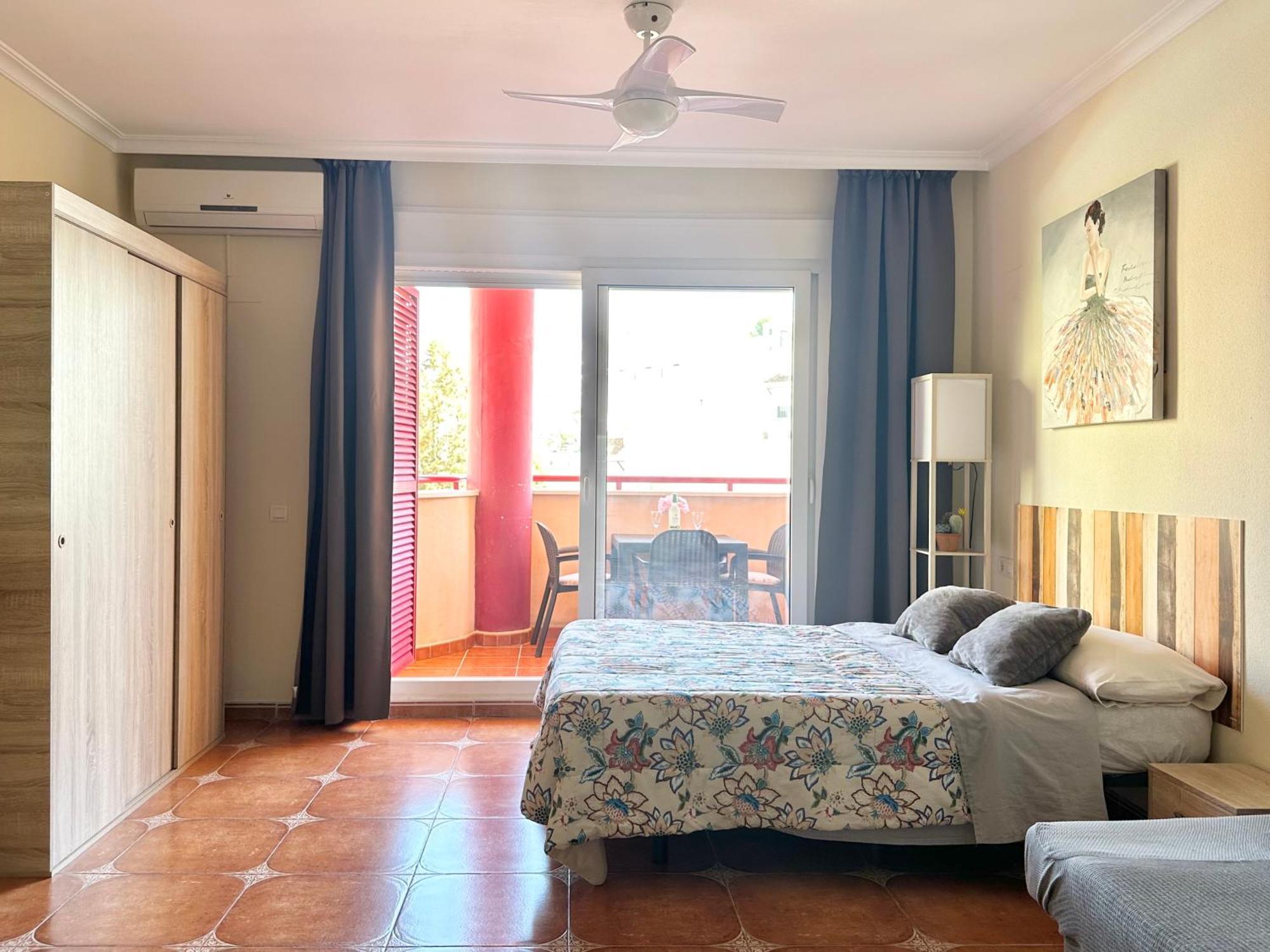 Costa Del Sol Seaside Studio - 5 Mins From Beach Fuengirola Exterior photo