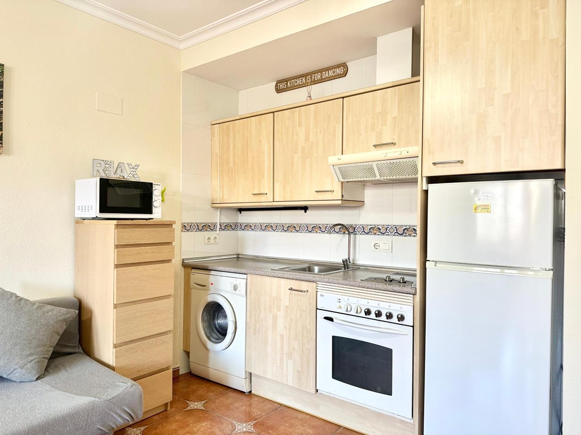 Costa Del Sol Seaside Studio - 5 Mins From Beach Fuengirola Exterior photo